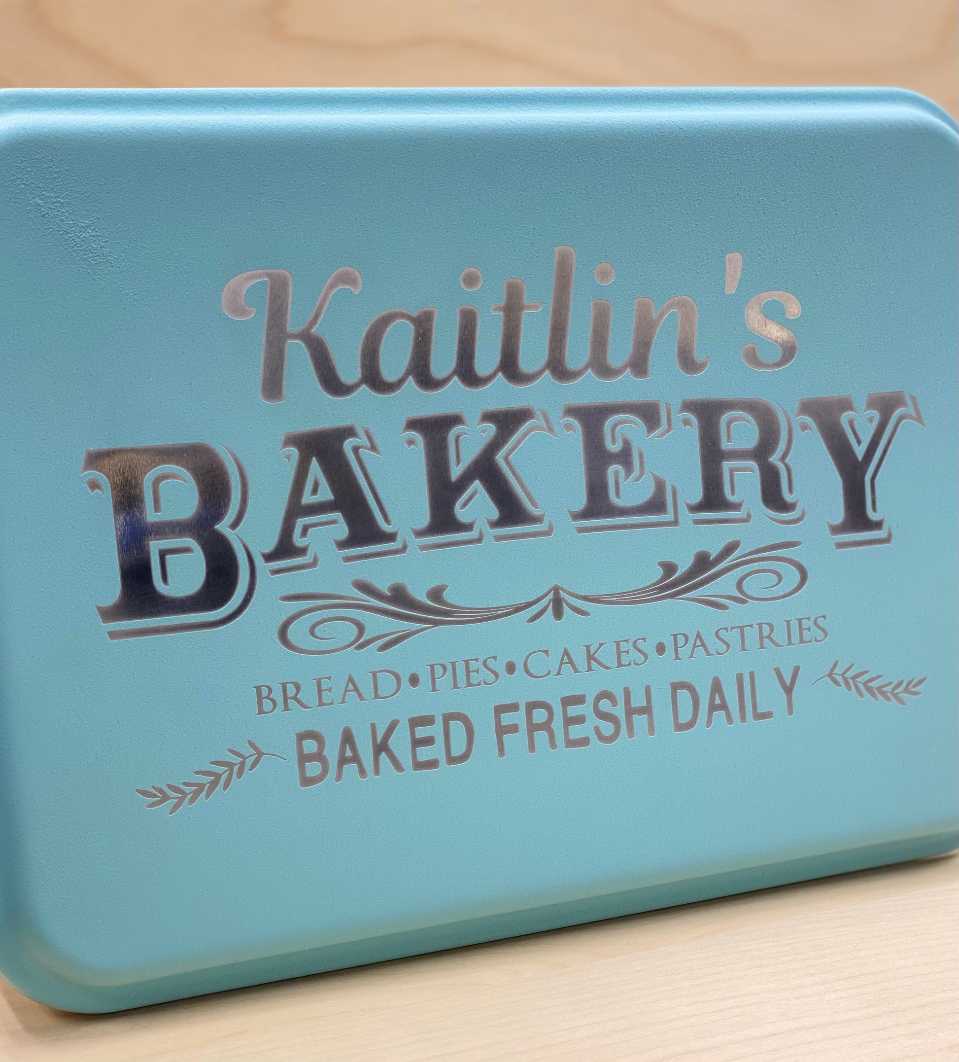 Custom Laser Engraved Cake Pan, 9 X 13 Aluminum Cake Pan With Engraved Lid,  Mother's Day Gift, Gift for Mom, Baking Gift, Housewarming Gift 